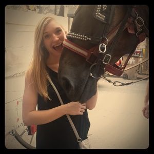 Meet your Posher, Amanda